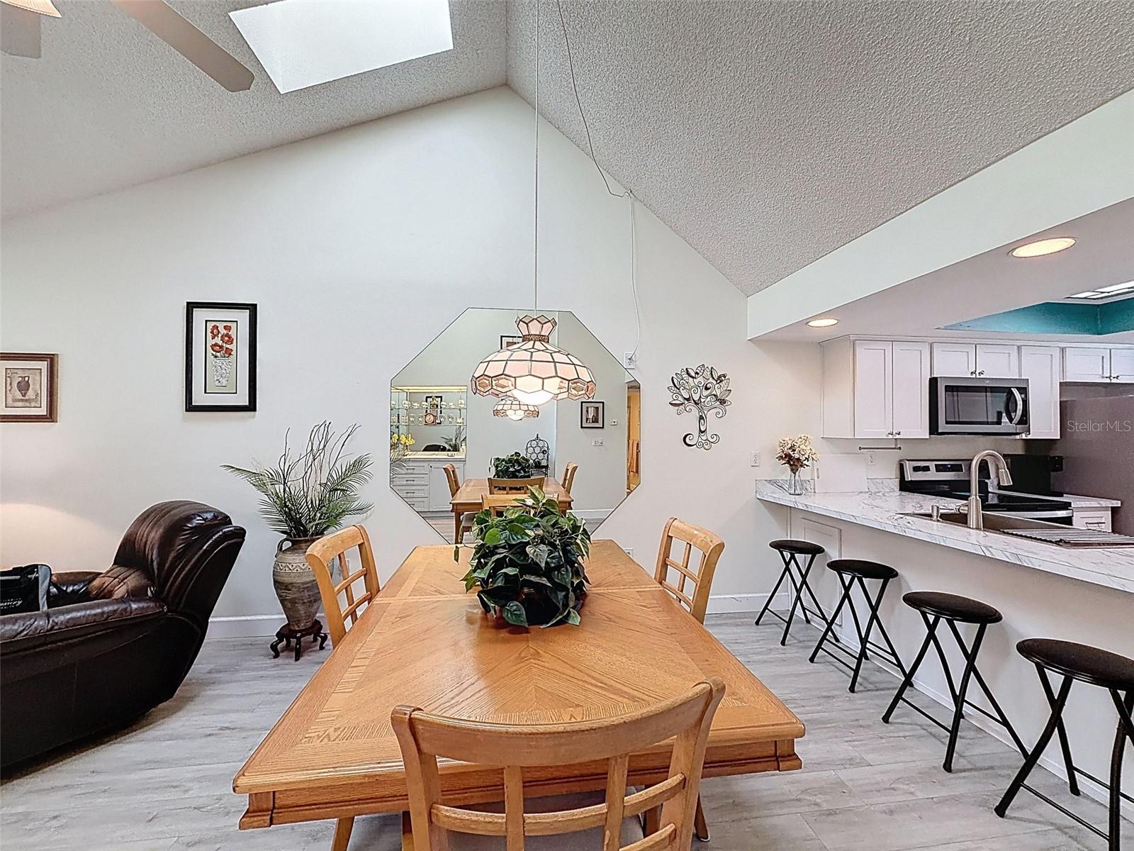 GOLF VIEW VILLAS CONDO 02 - Residential