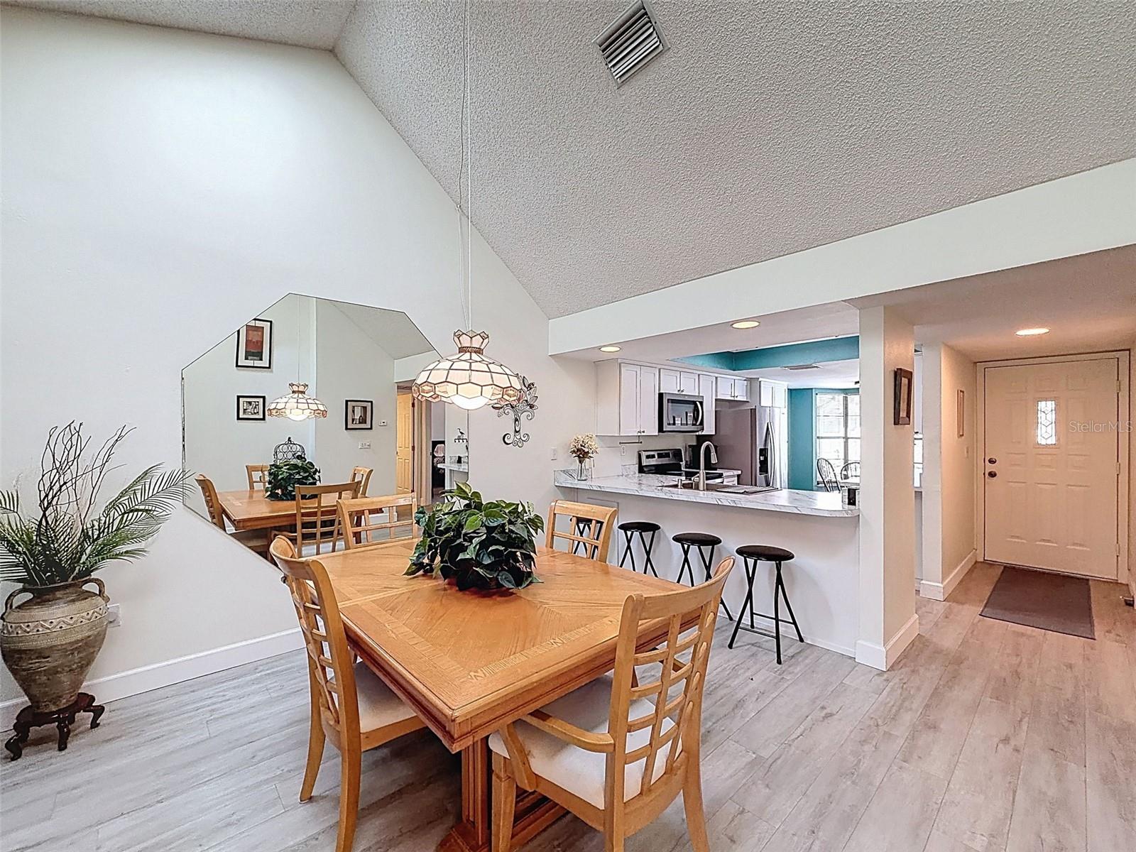 GOLF VIEW VILLAS CONDO 02 - Residential