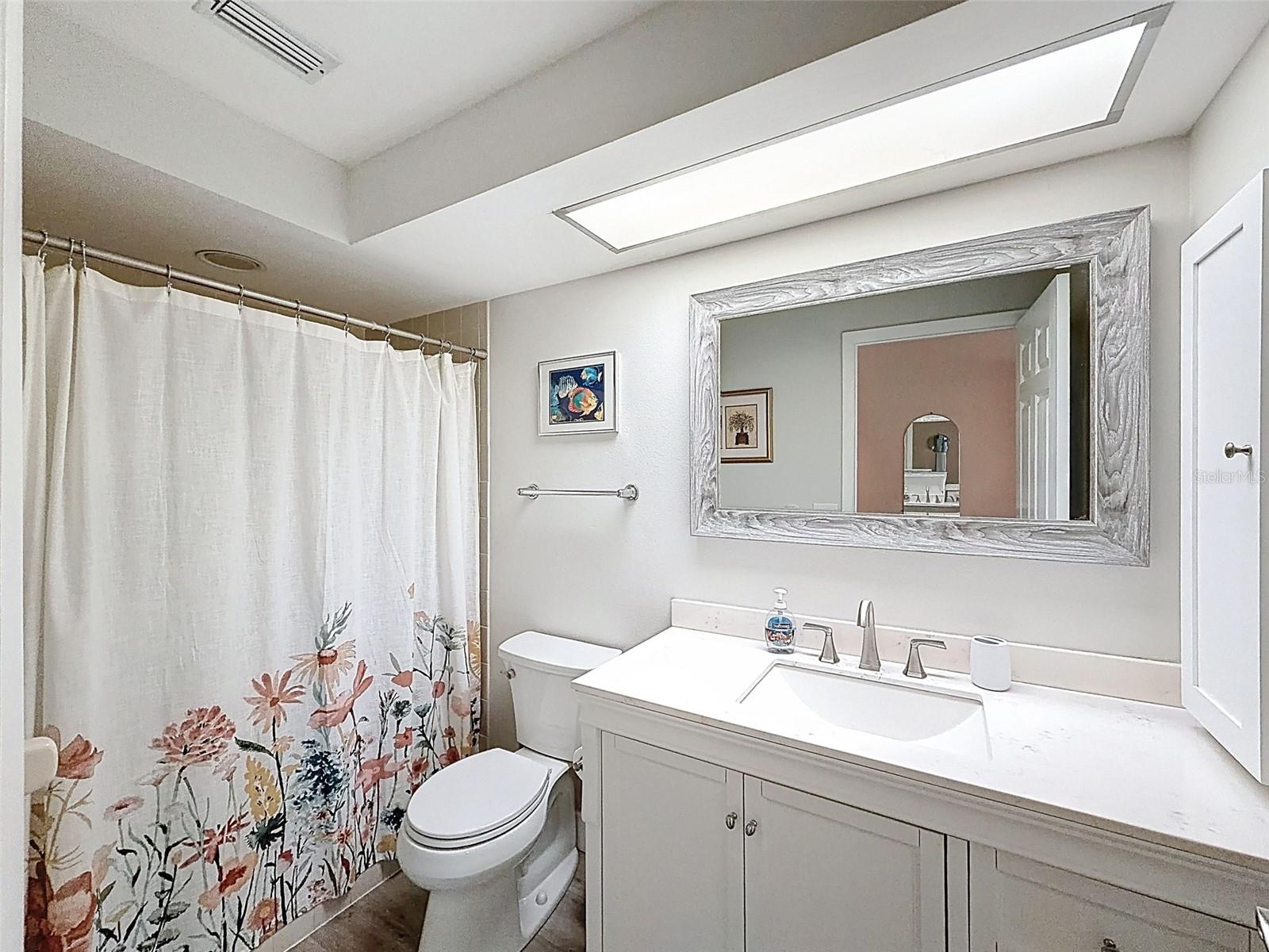 GOLF VIEW VILLAS CONDO 02 - Residential