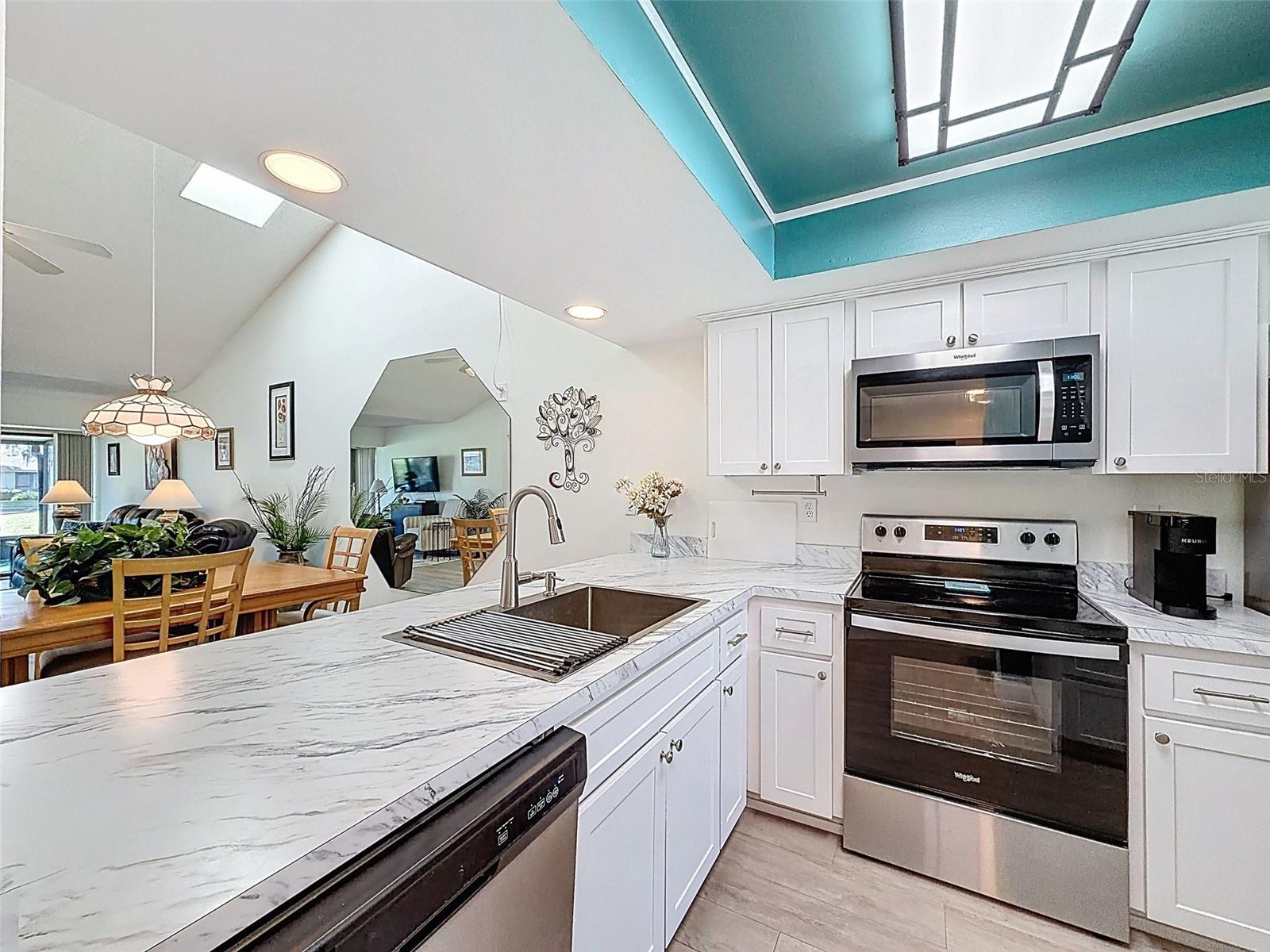 GOLF VIEW VILLAS CONDO 02 - Residential