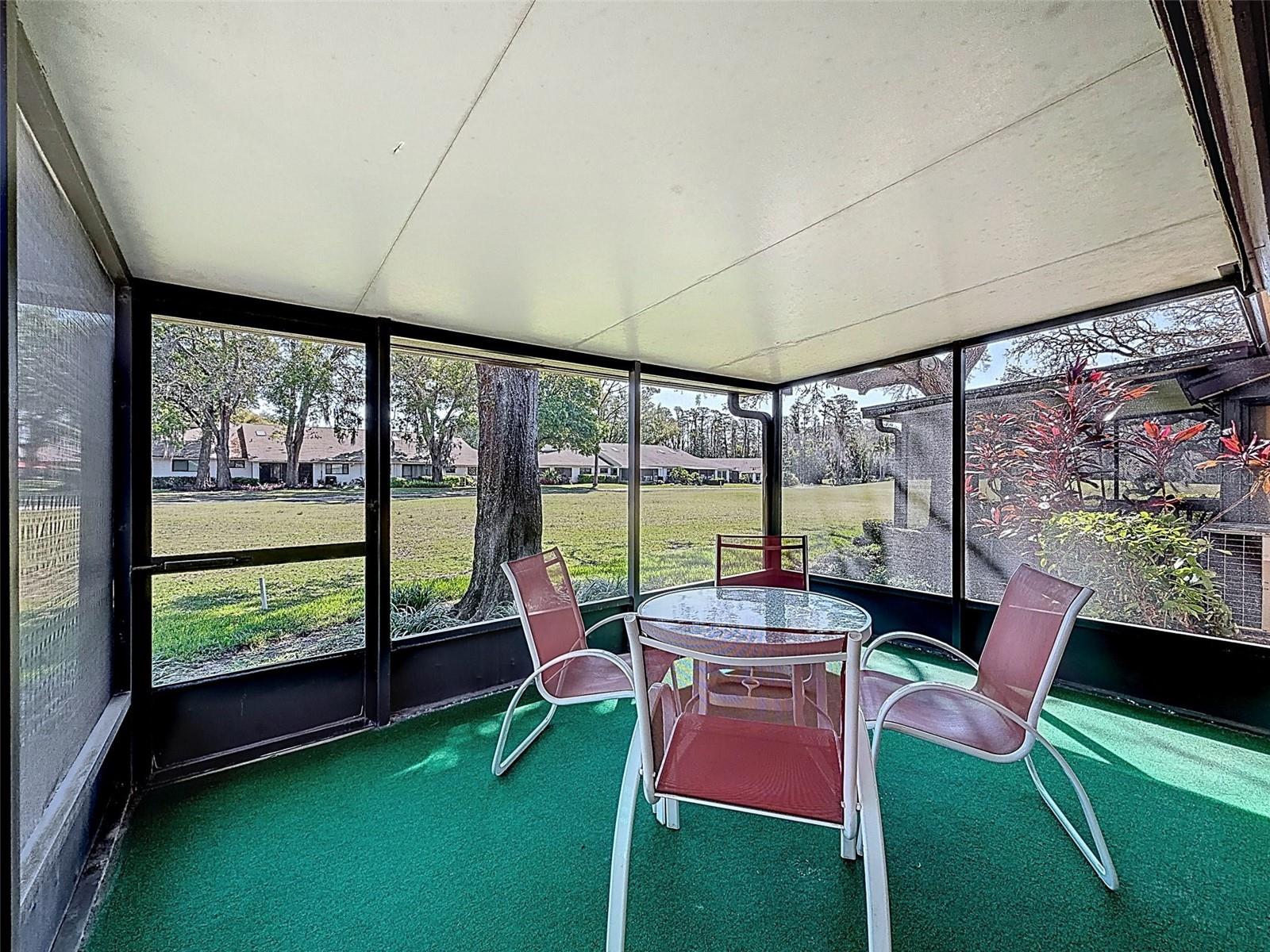 GOLF VIEW VILLAS CONDO 02 - Residential