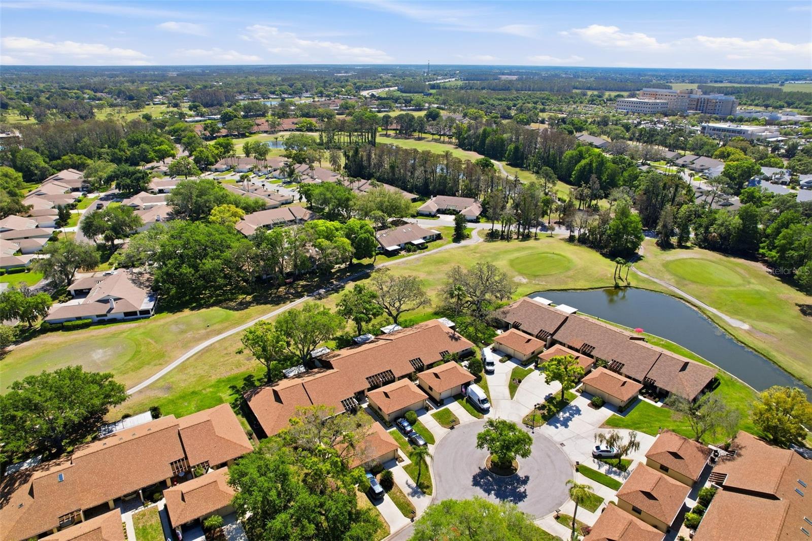 GOLF VIEW VILLAS CONDO 02 - Residential