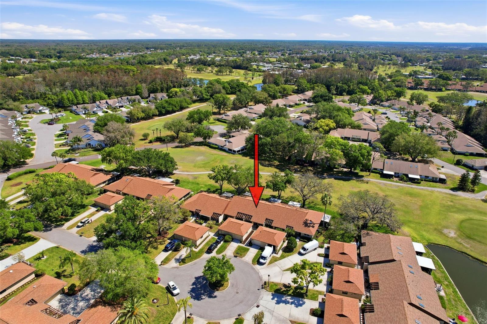 GOLF VIEW VILLAS CONDO 02 - Residential