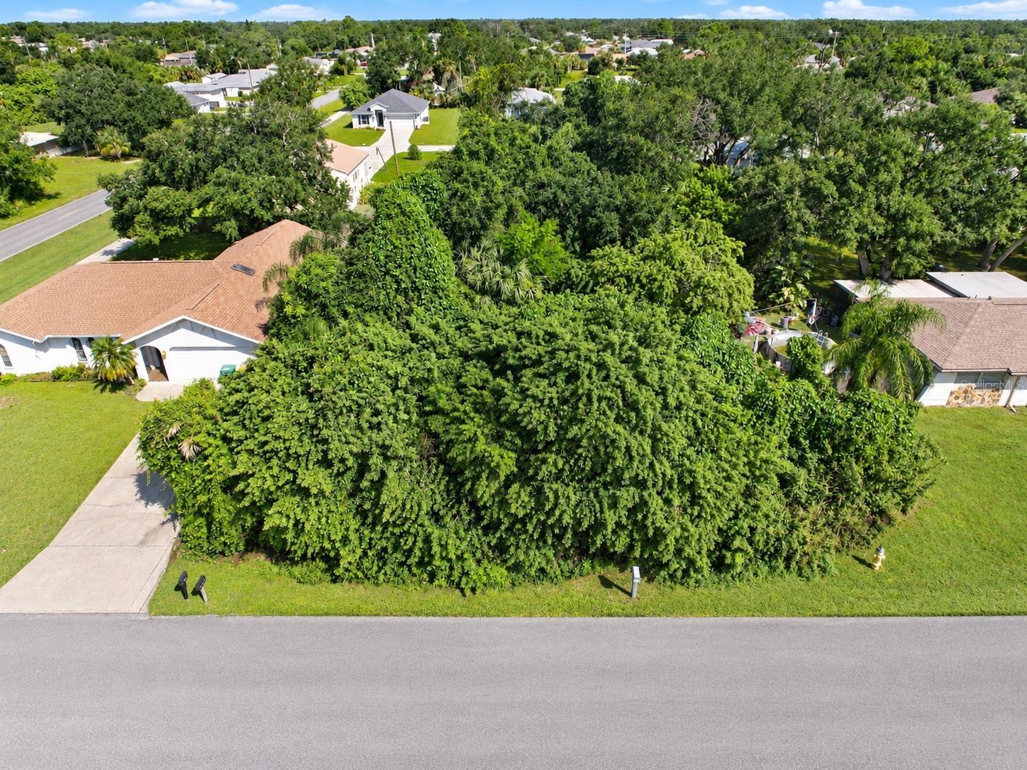 21434 BEAVERTON AVENUE, PORT CHARLOTTE, FL, 33952 3 21434 BEAVERTON AVENUE
