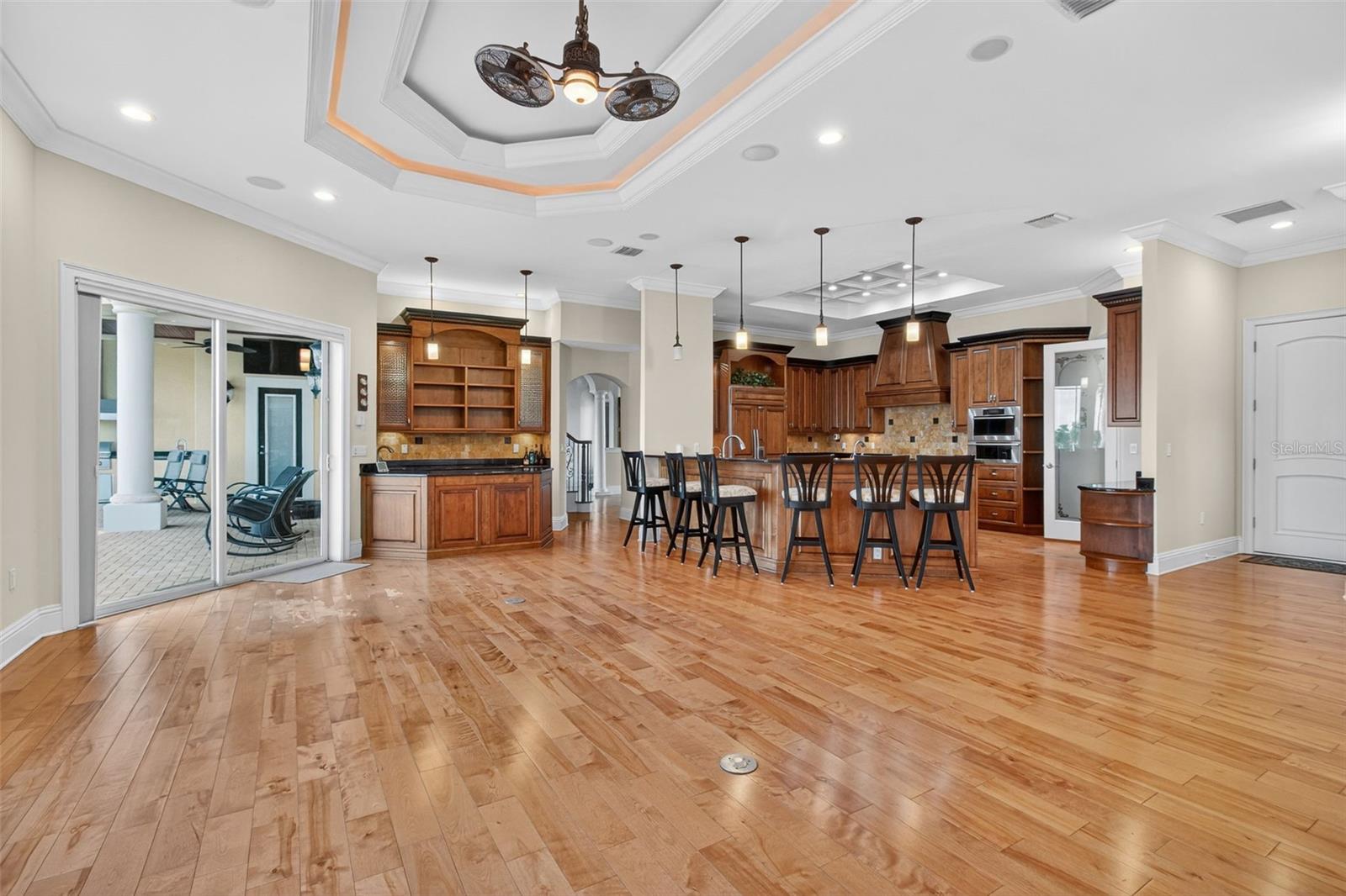 SOUTH CSWY ISLE YACHT CLUB ADD - Residential Lease