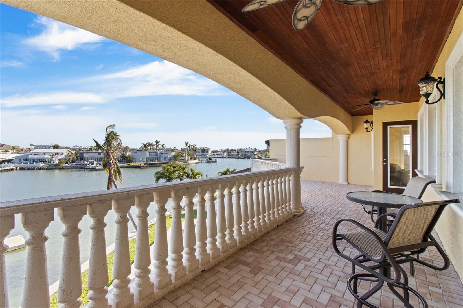 SOUTH CSWY ISLE YACHT CLUB ADD - Residential Lease