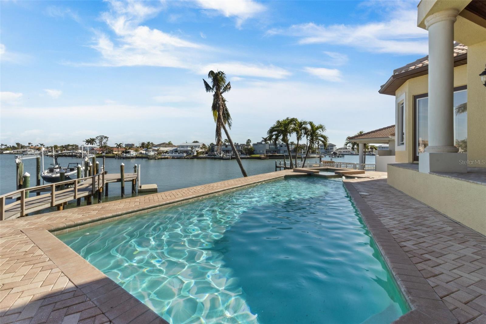 SOUTH CSWY ISLE YACHT CLUB ADD - Residential Lease