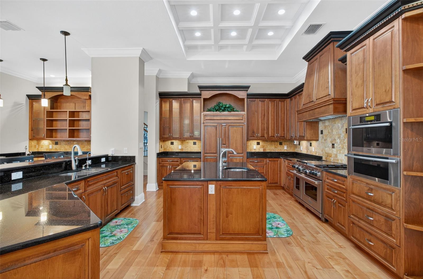 SOUTH CSWY ISLE YACHT CLUB ADD - Residential Lease