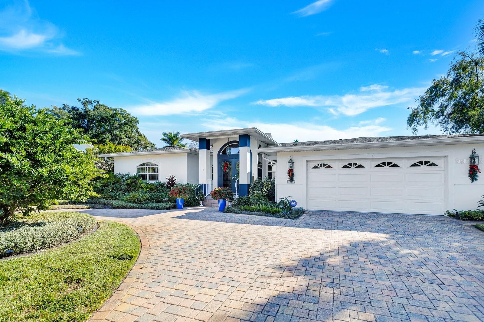 *PLEASE READ CAREFULLY*
This property is being sold in conjunction with 140 Brightwaters Blvd for the asking price of $10,000,000. This offering presents a wonderful opportunity for you to build the legacy home of your dreams on one huge lot, or you can build two homes and decide whether you want to live on the water, or sell one or both lots/homes. The two properties are sitting on 0.77 acres including the water lot of 140 Brightwaters. It's a rare opportunity to find two large lots adjacent to each other for sale in this location. Downtown St. Pete with all its attractions is just minutes away, and there are three airports, all within 30 minutes of this choice location.The Brightwaters dock will hold a boat at least 58' long, and the boat lift will hold a smaller boat weighing up to 10,000 pounds. this truly is the opportunity of a lifetime!