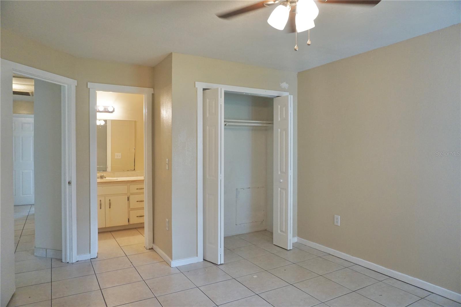 WHISPER LAKE 01 - Residential Lease