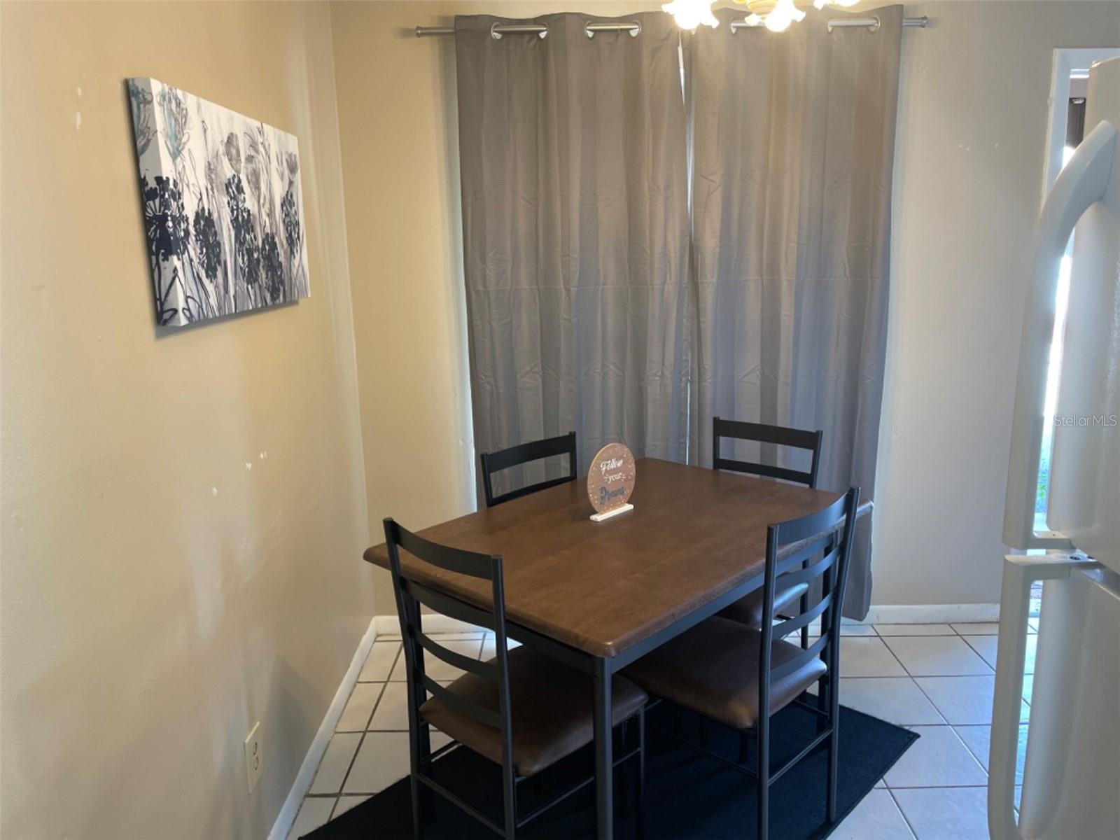 EAGLE MANOR - Residential Lease