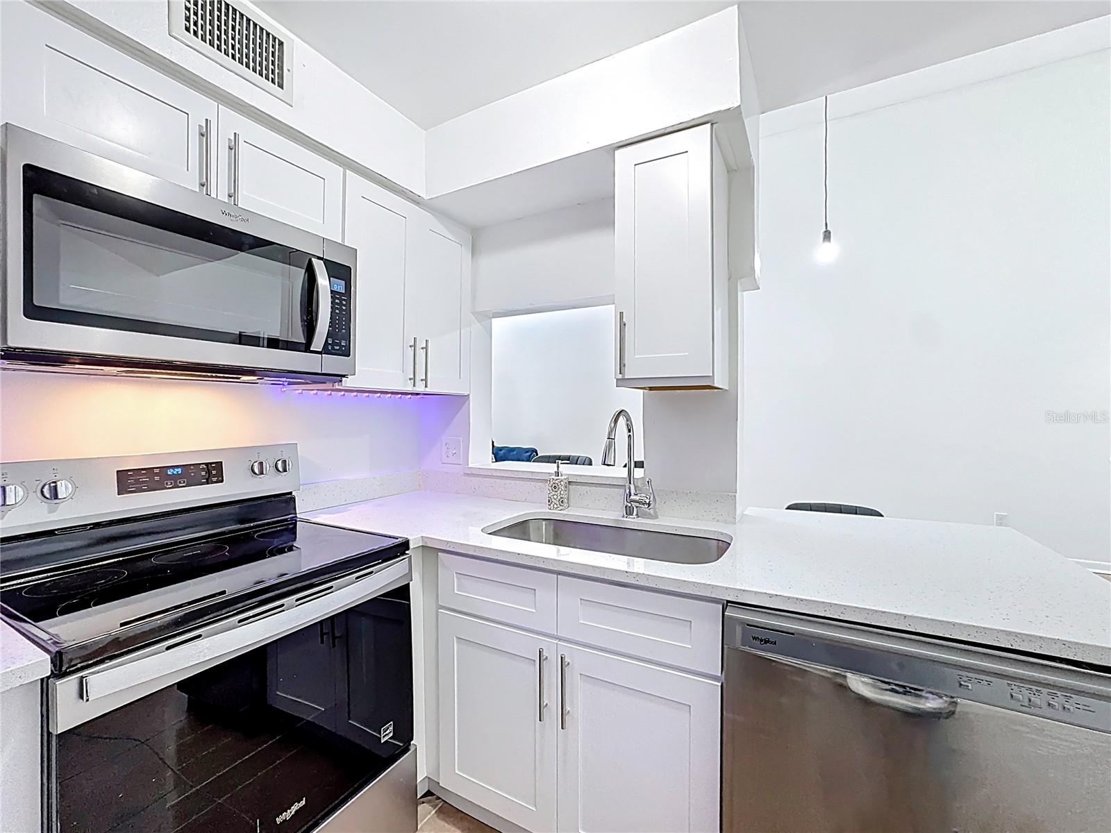 SOUTHPOINTE CONDO - Residential Lease