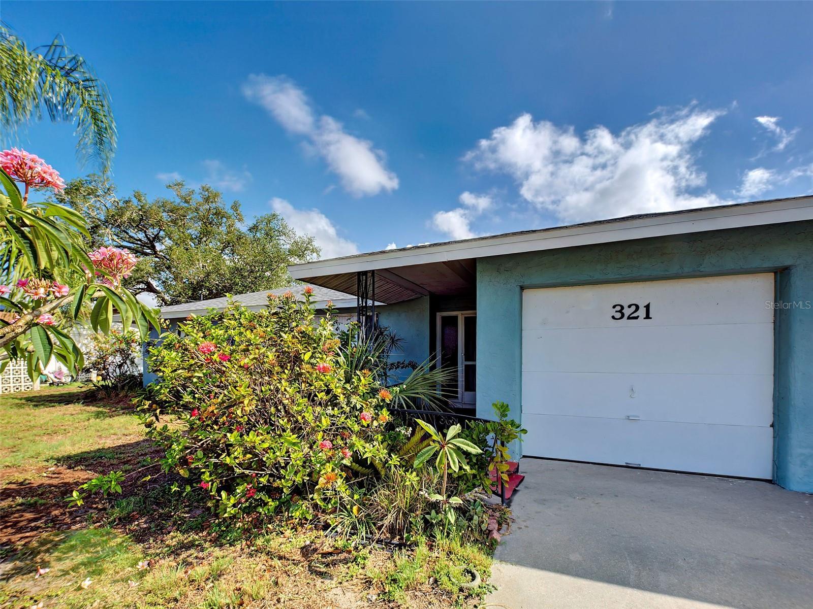 321 SHAMROCK BOULEVARD