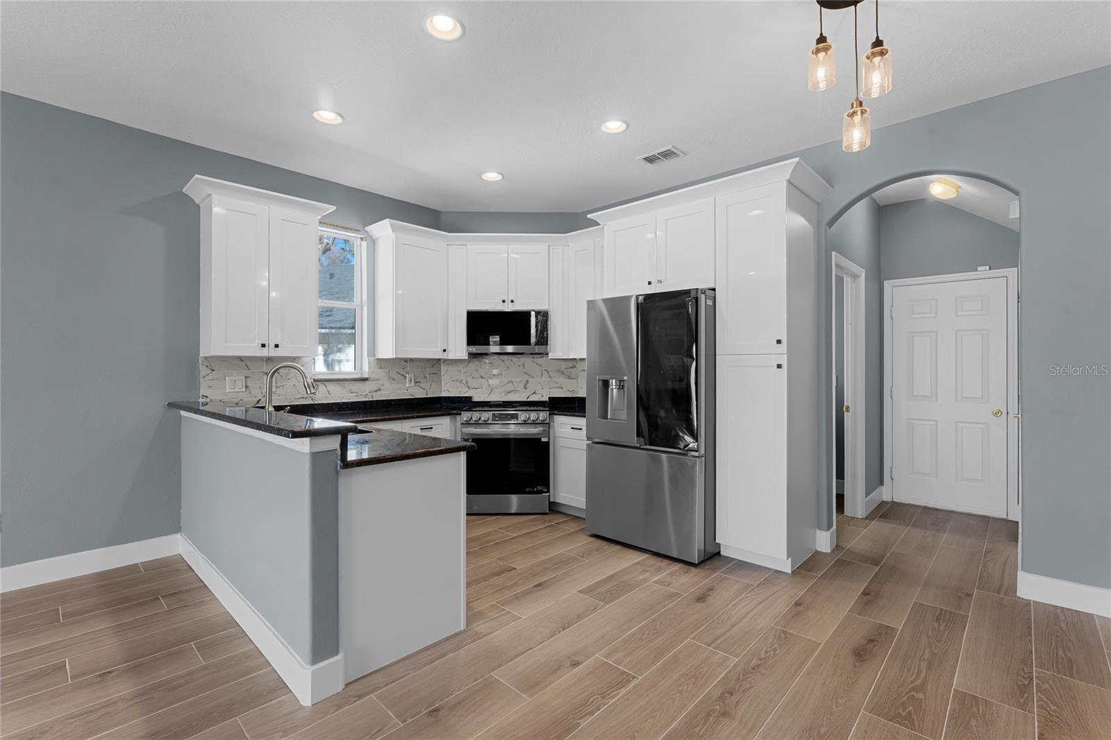 352 MISTY OAKS RUN