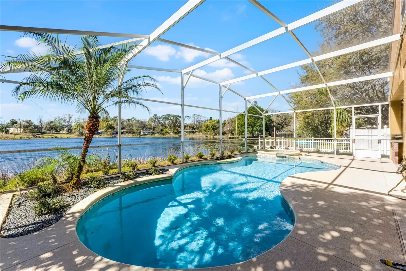 352 MISTY OAKS RUN