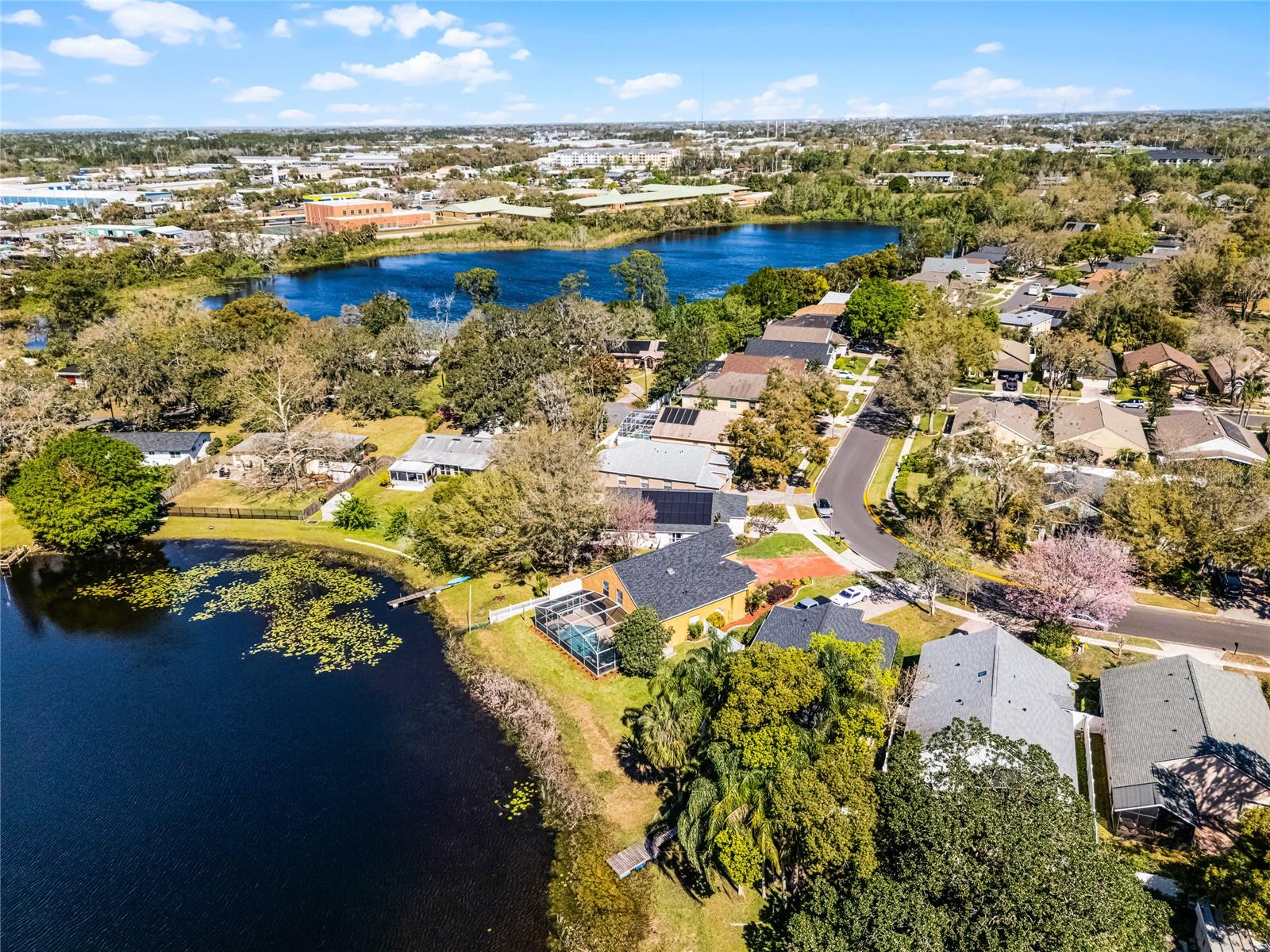 LAKE GRIFFIN ESTATES - Residential