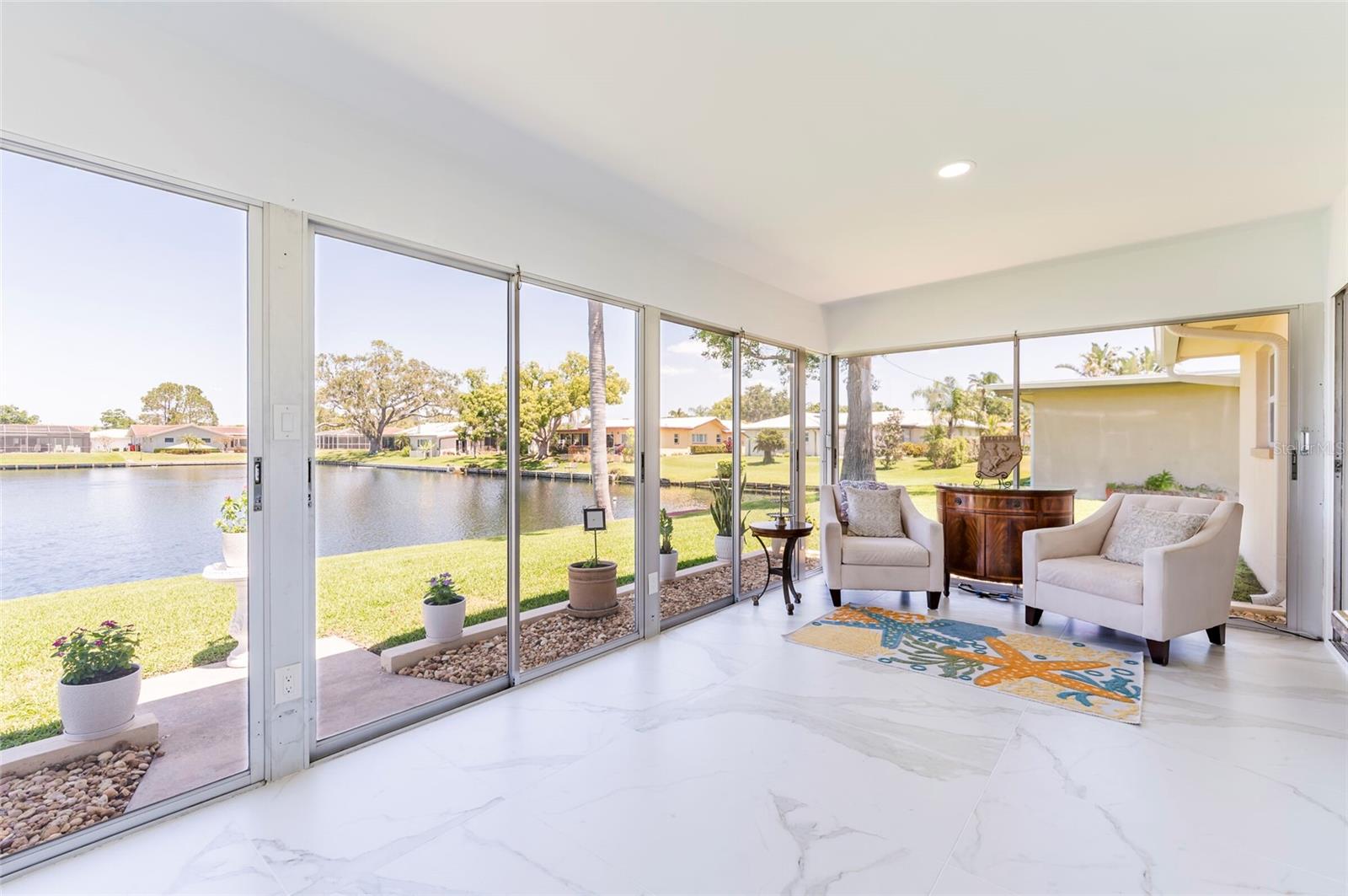 HILLCREST MANOR - Residential