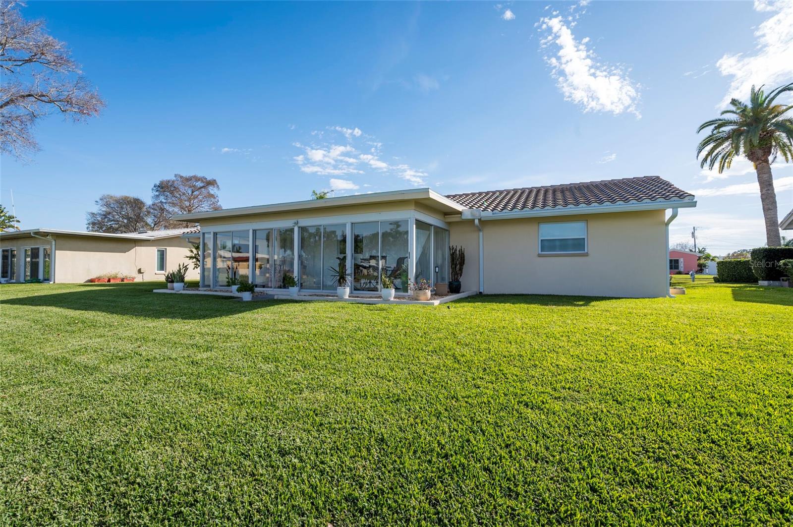 HILLCREST MANOR - Residential