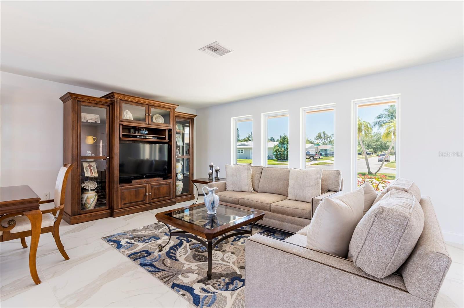 HILLCREST MANOR - Residential