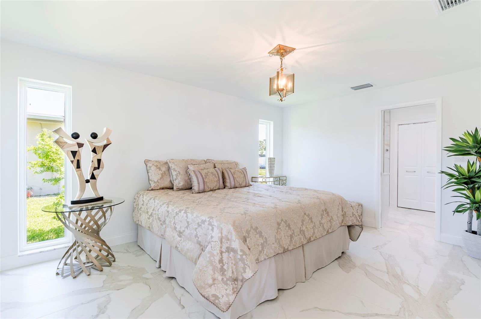 HILLCREST MANOR - Residential