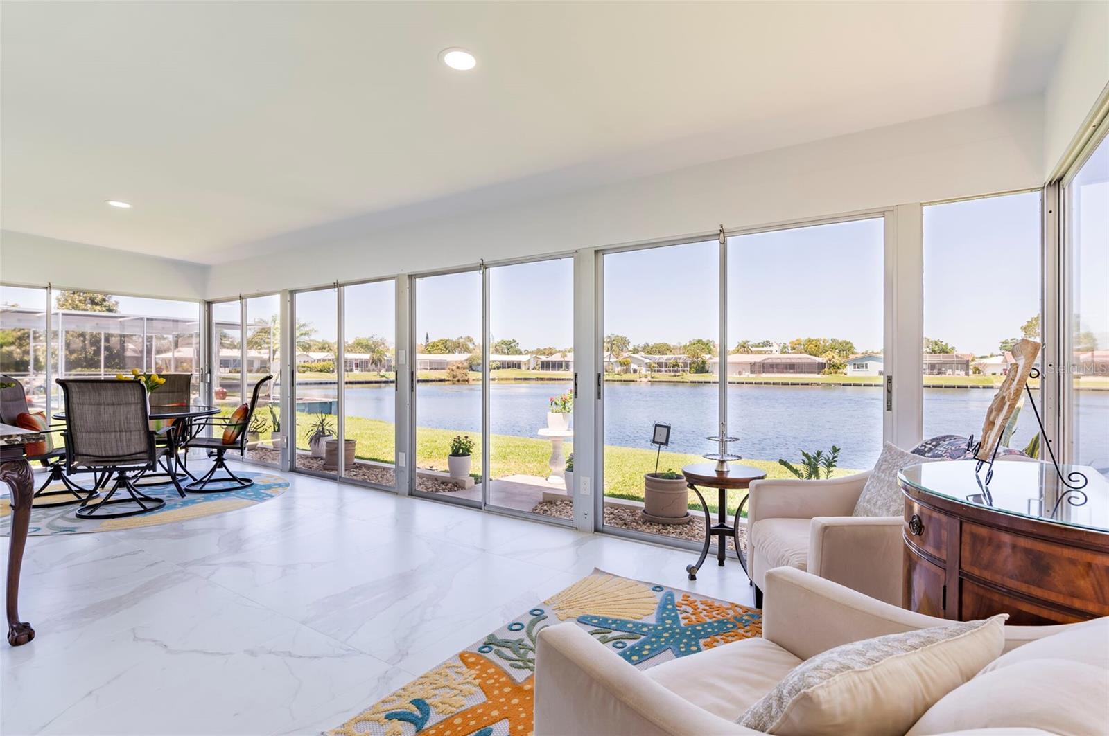 HILLCREST MANOR - Residential