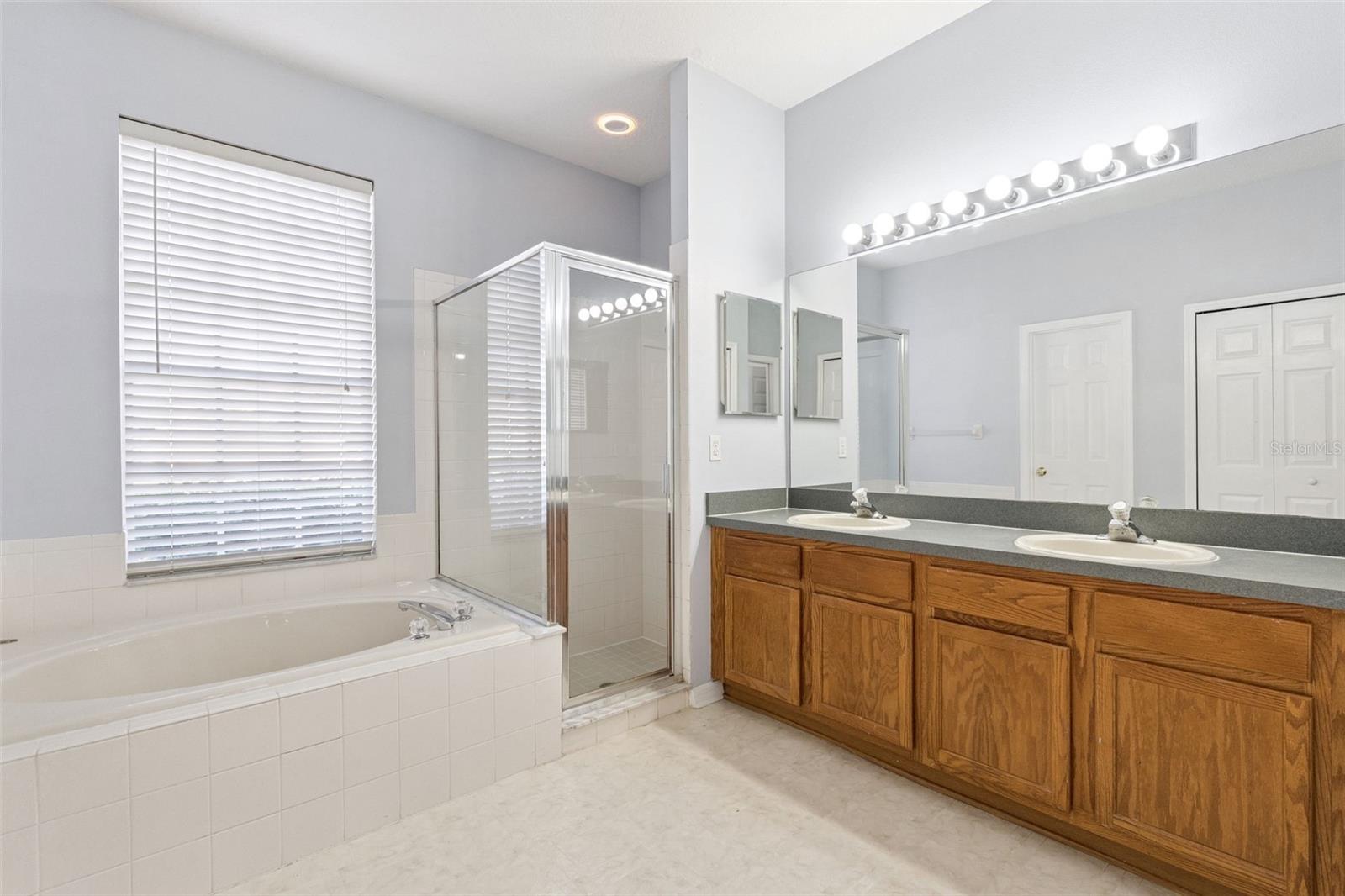 WINTERMERE POINTE - Residential