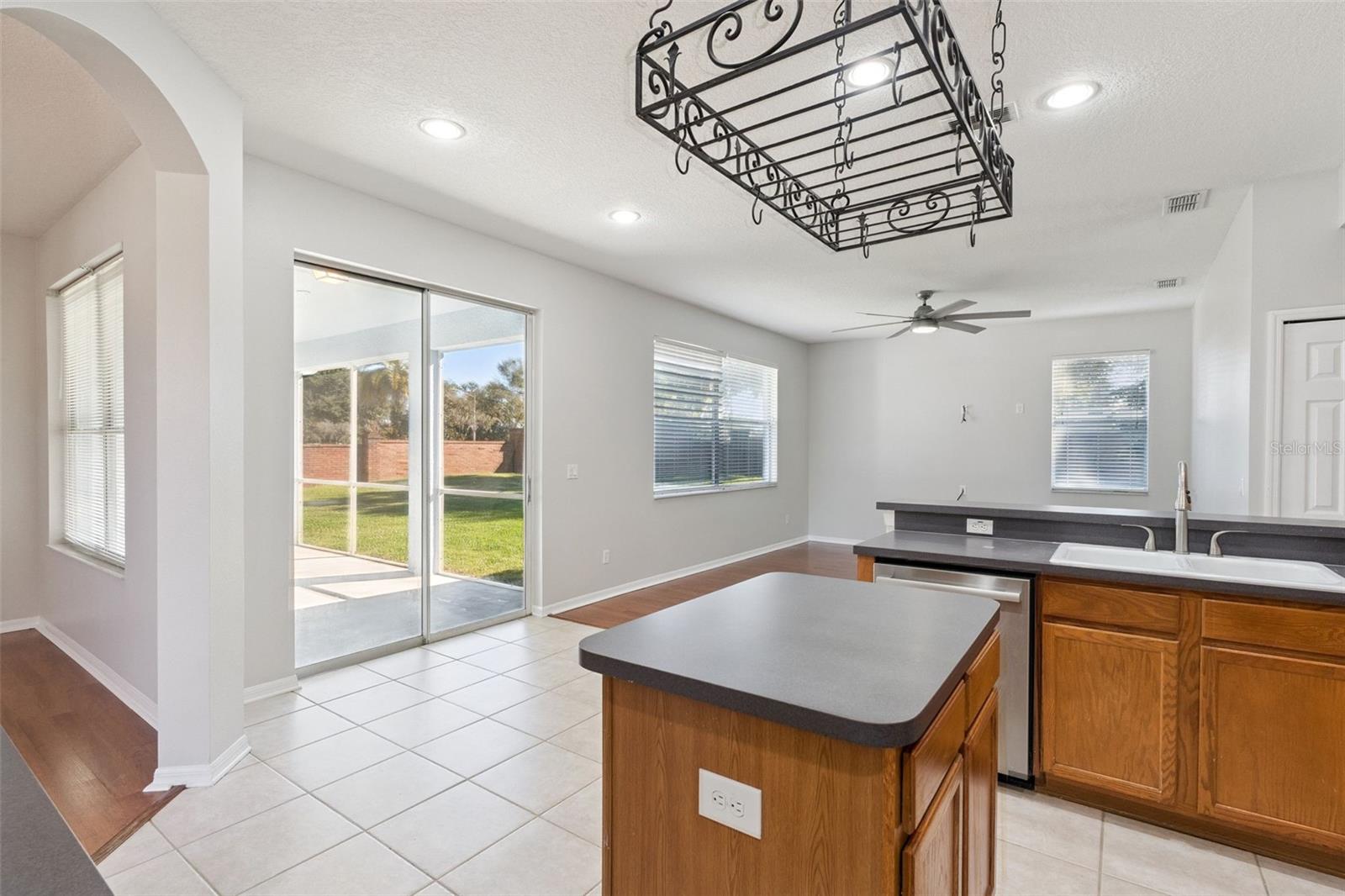 WINTERMERE POINTE - Residential