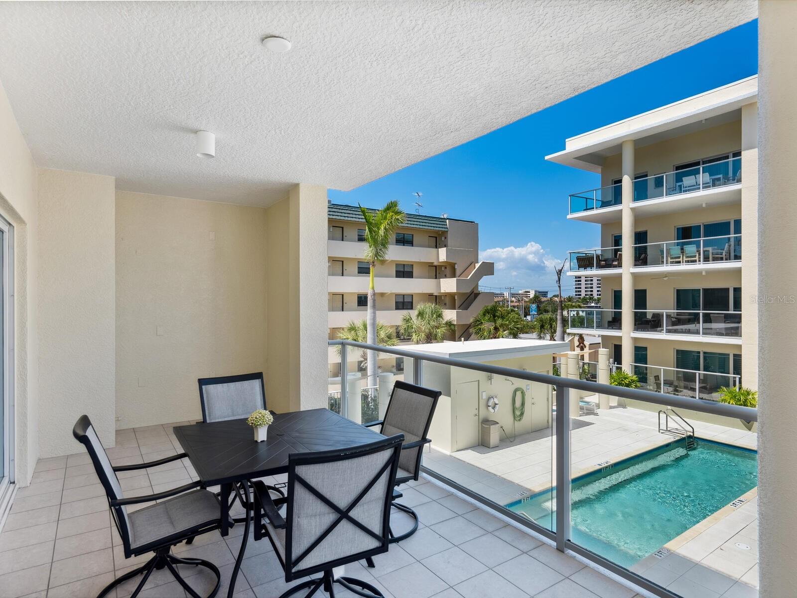 CRESCENT SIESTA KEY - Residential