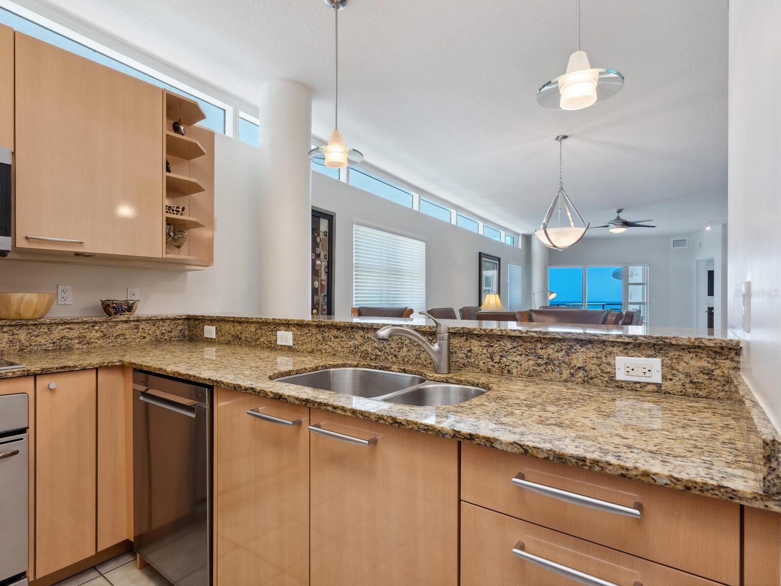 CRESCENT SIESTA KEY - Residential