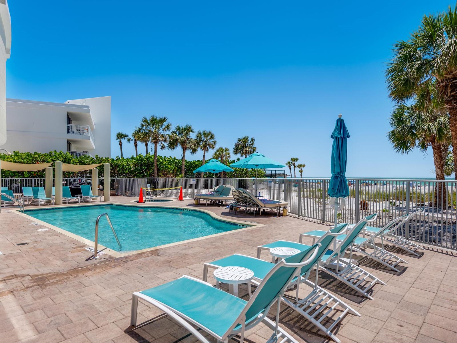 CRESCENT SIESTA KEY - Residential