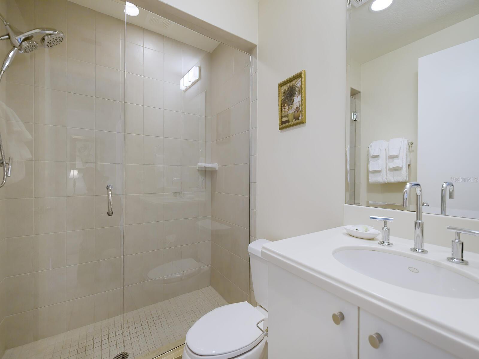 CRESCENT SIESTA KEY - Residential