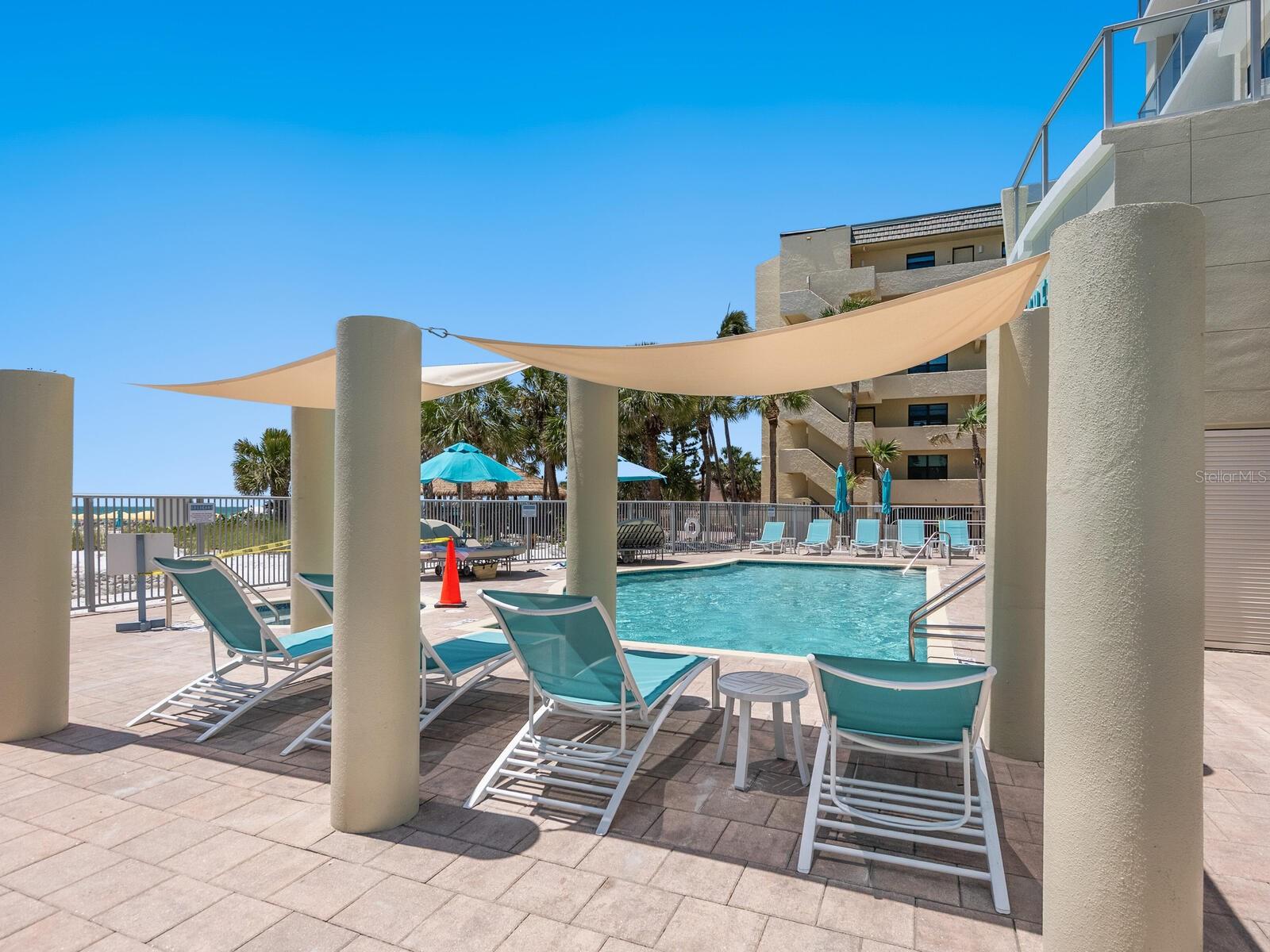 CRESCENT SIESTA KEY - Residential