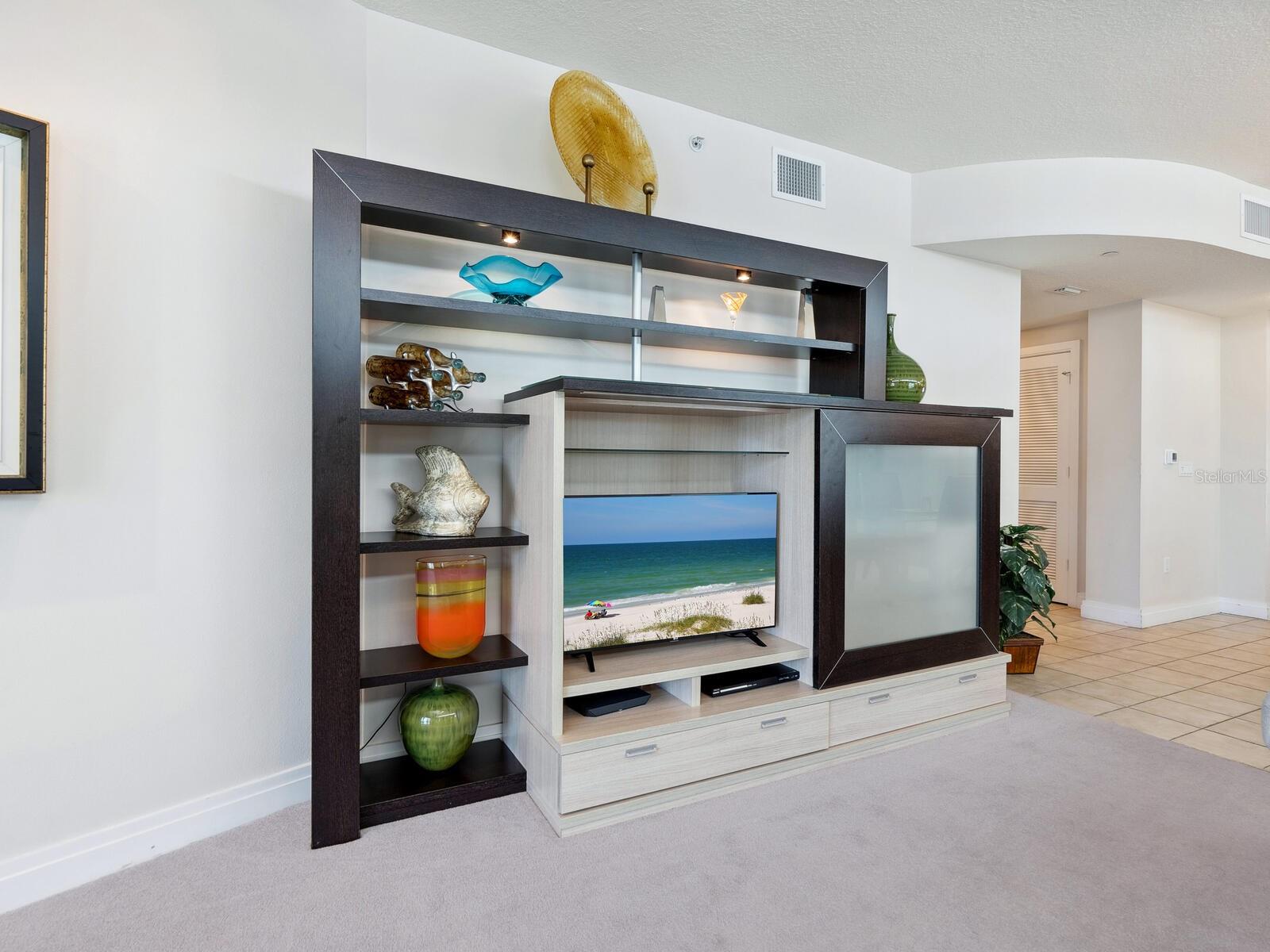 CRESCENT SIESTA KEY - Residential