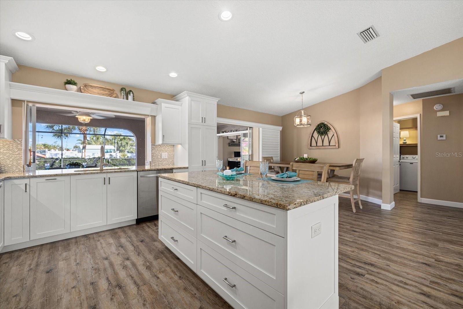 MOBILE CITY - Residential