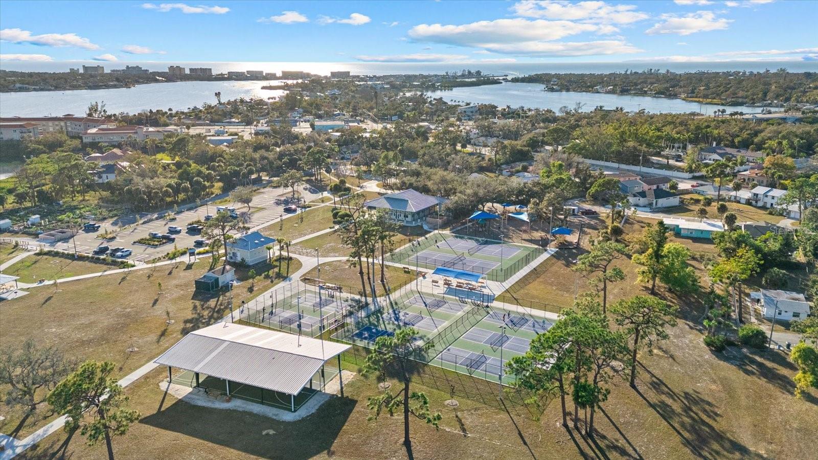 MOBILE CITY - Residential