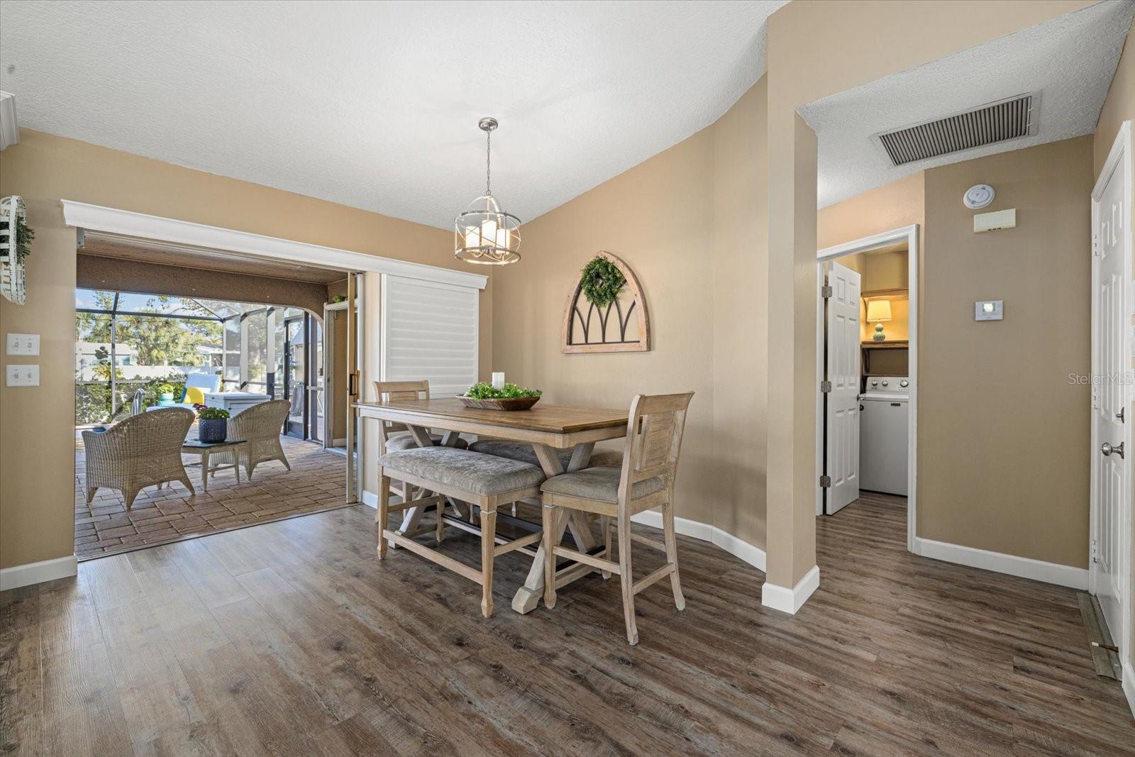 MOBILE CITY - Residential