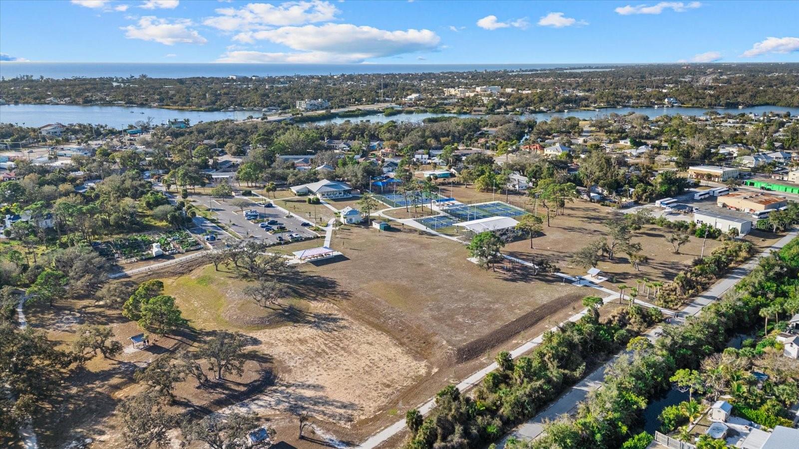 MOBILE CITY - Residential