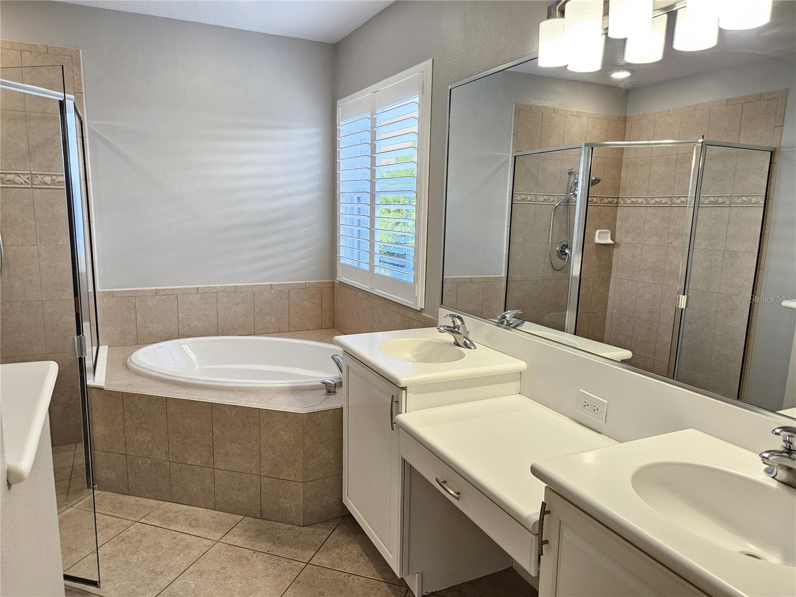 STONEYBROOK AT VENICE - Residential Lease