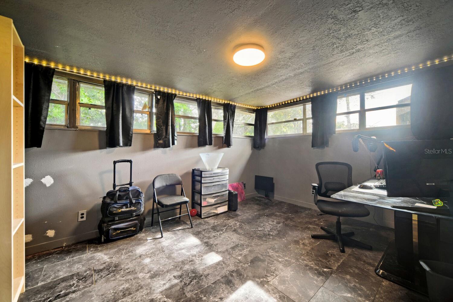 TROPICAL PARK - Residential