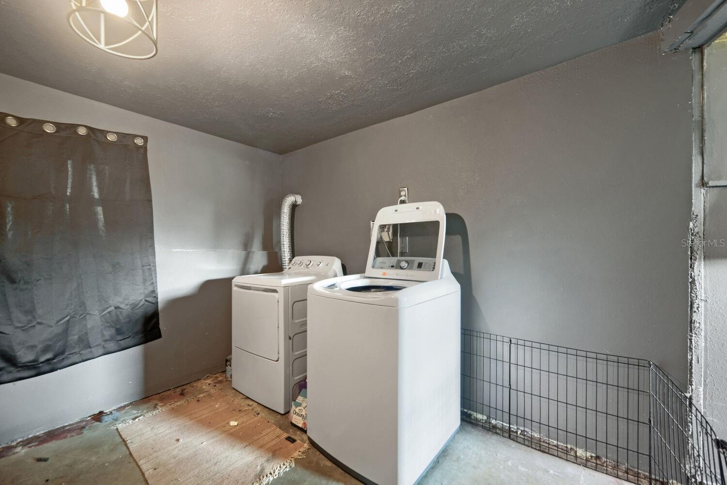 TROPICAL PARK - Residential