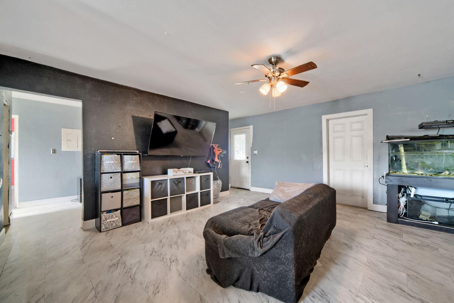 TROPICAL PARK - Residential