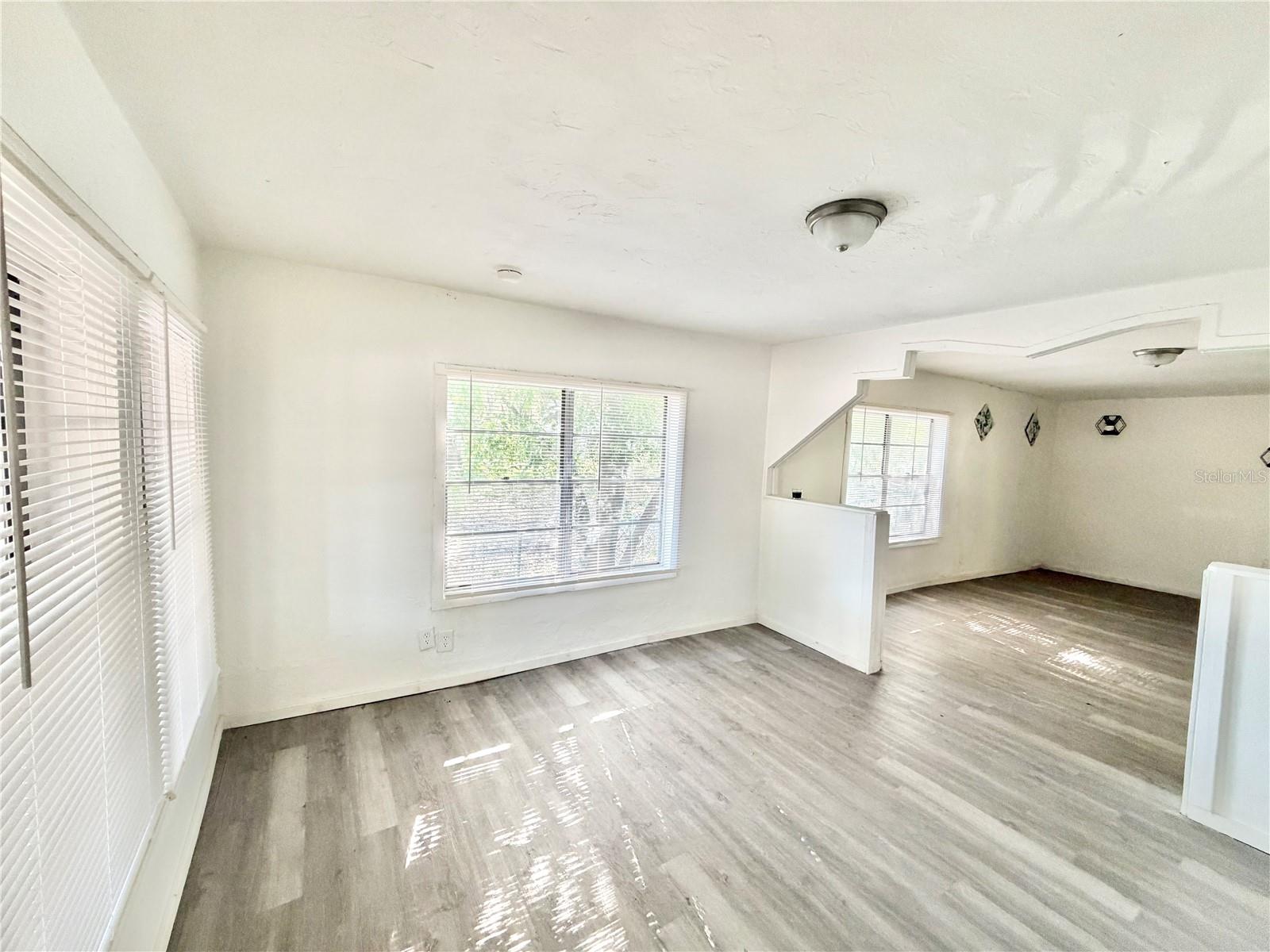 PECAN HEIGHTS - Residential