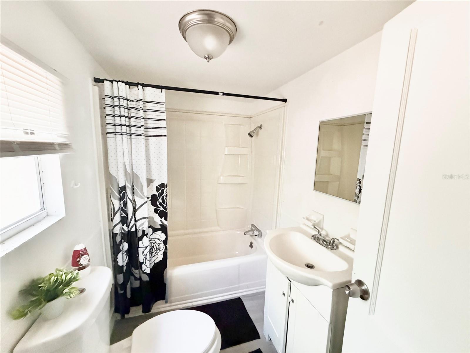 PECAN HEIGHTS - Residential