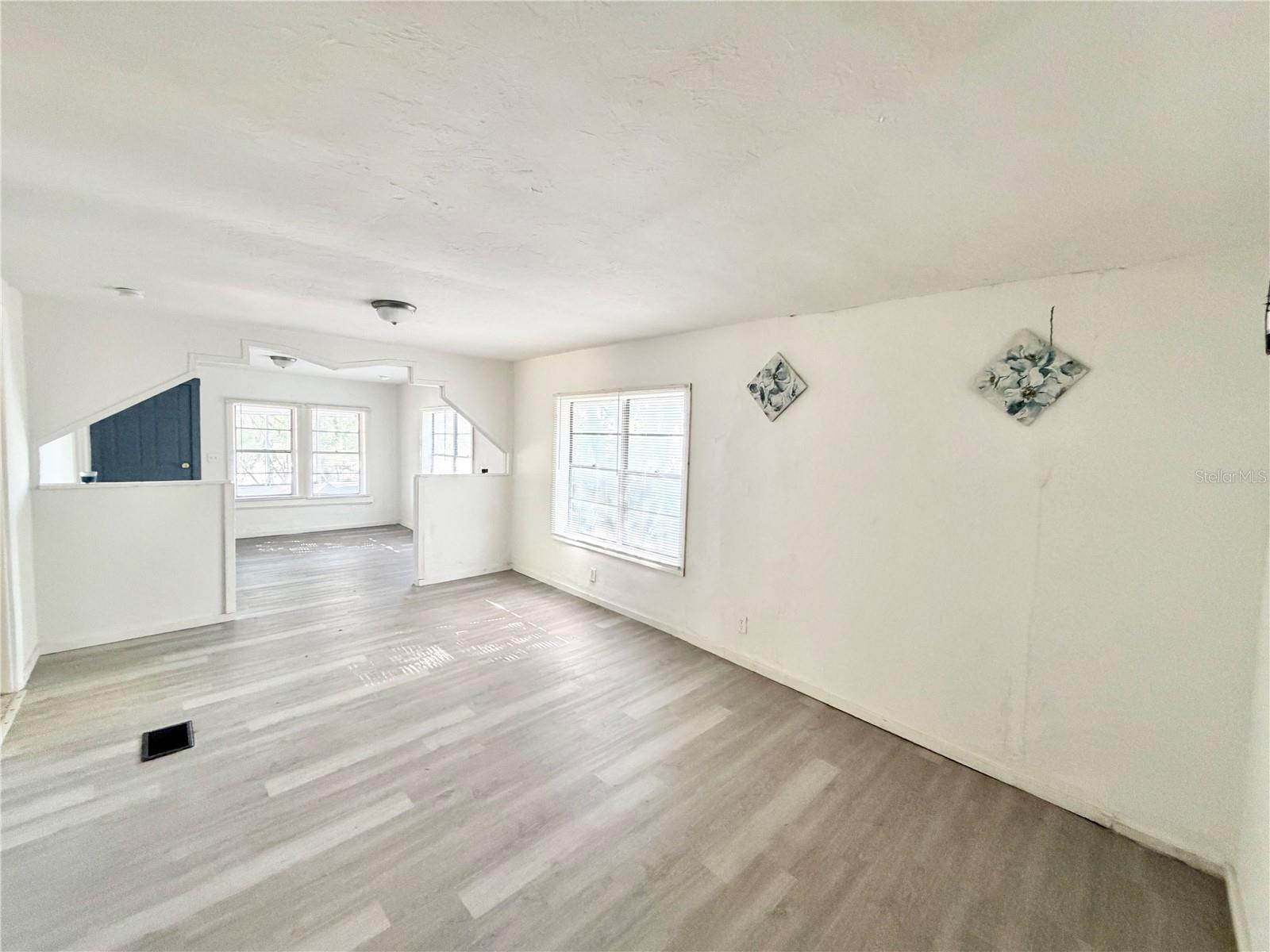 PECAN HEIGHTS - Residential