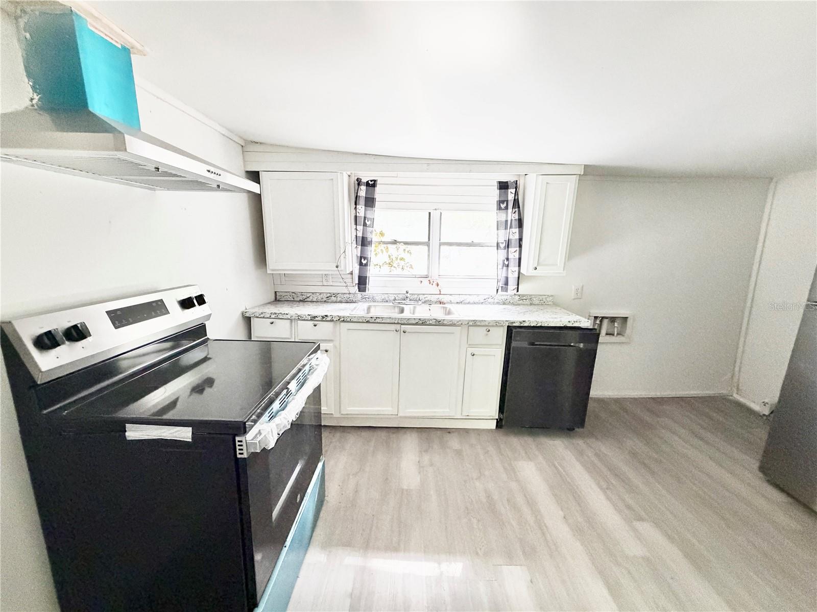 PECAN HEIGHTS - Residential