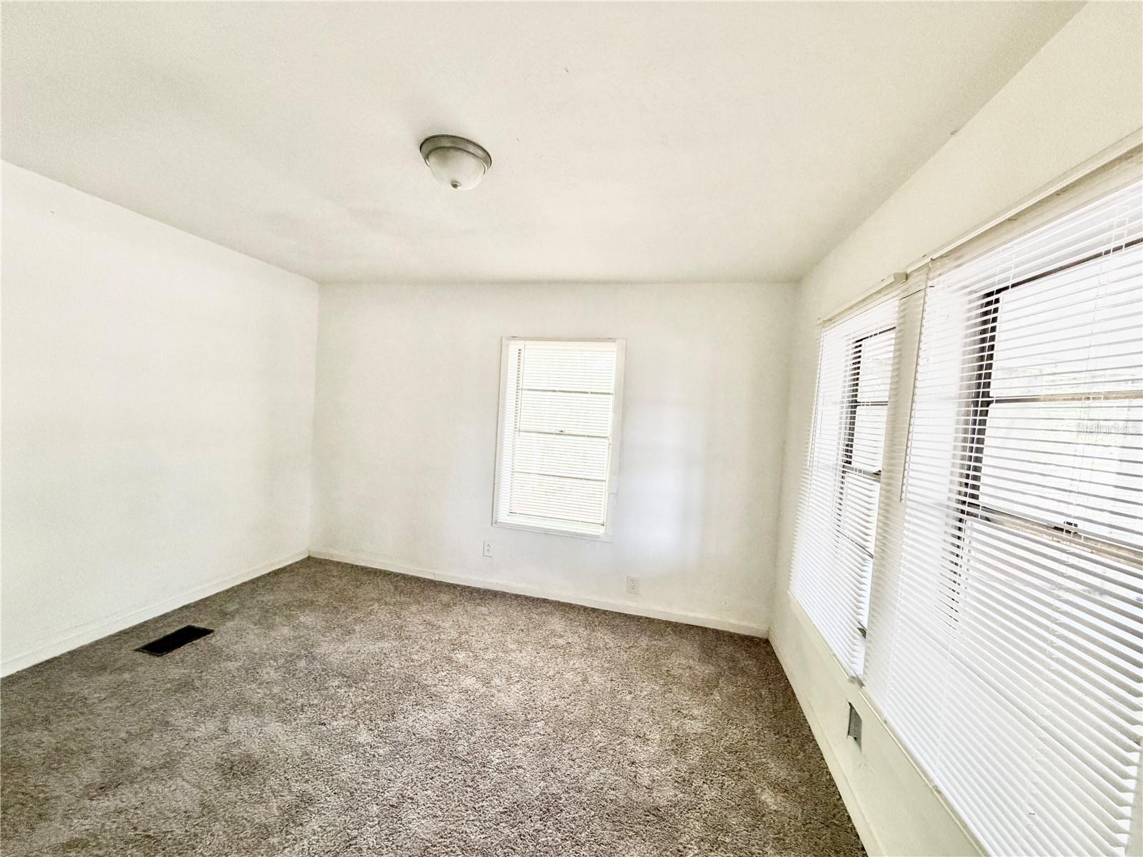 PECAN HEIGHTS - Residential