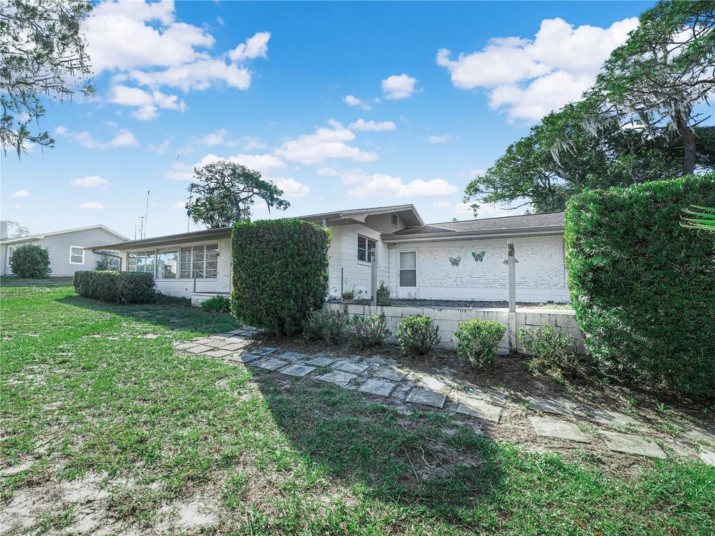 Photo of 20 Pine Street, Babson Park, FL 33827 (MLS # P4940167)