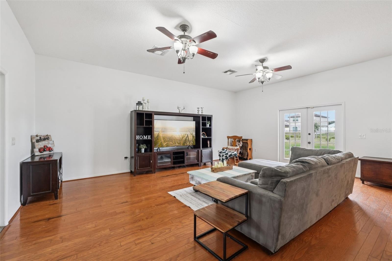 ACREAGE - Residential