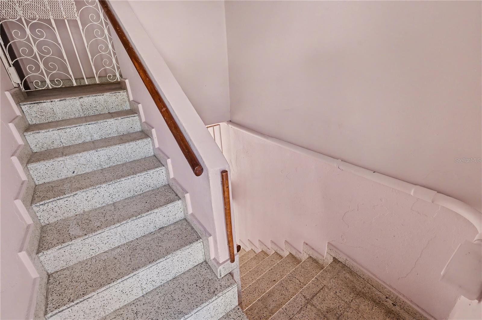 URB. LAS MADRES DEL SAGRADO CORAZON DE JESUS - Residential Income