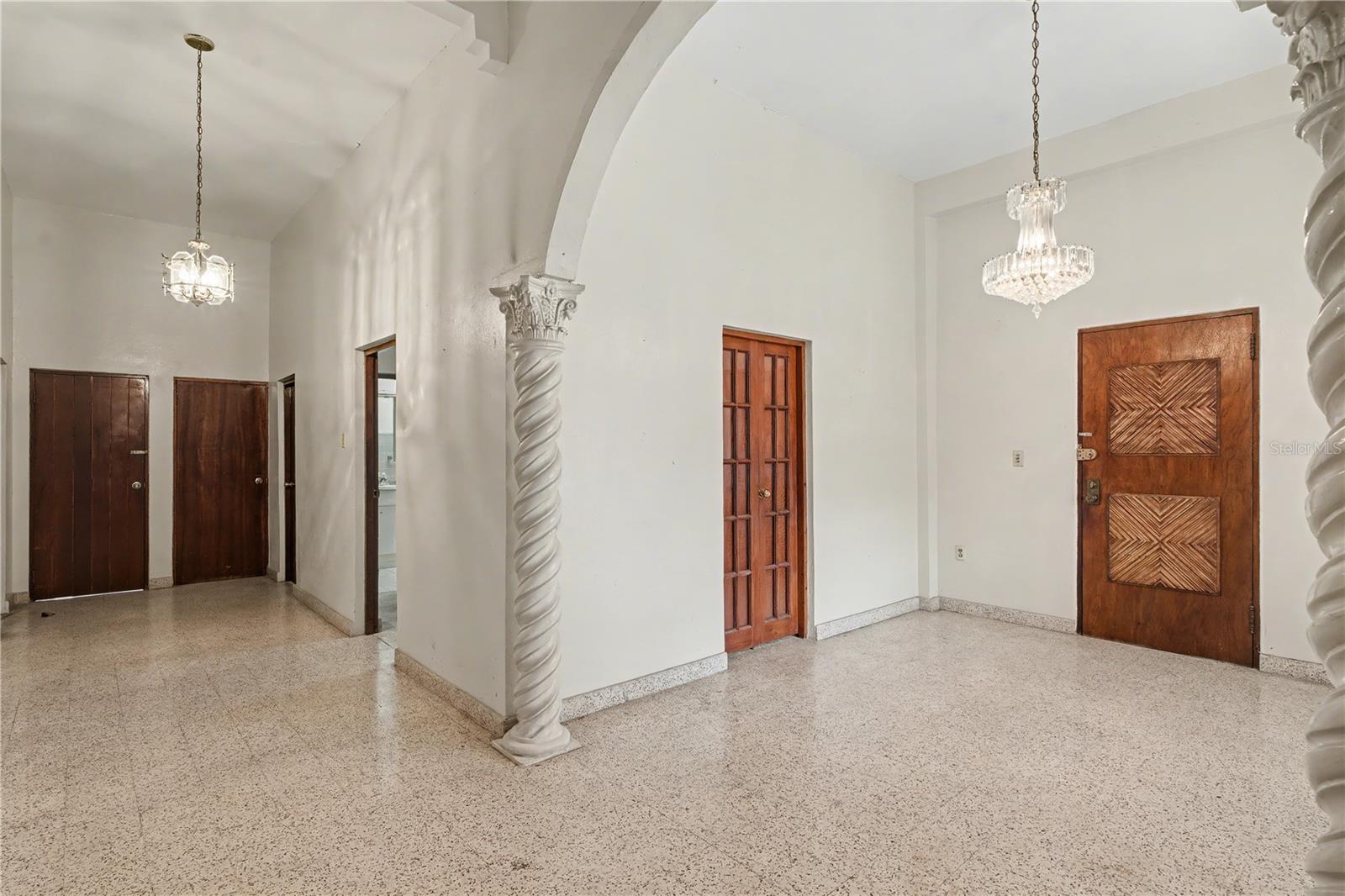 URB. LAS MADRES DEL SAGRADO CORAZON DE JESUS - Residential Income